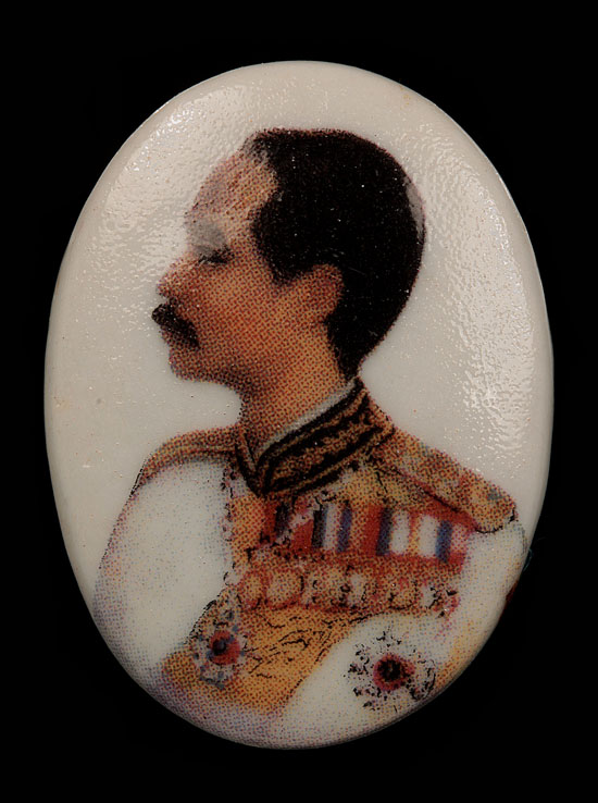 + ล็อคเก็ตรัชกาลที่ ๕ หลวงพ่อเกษม +