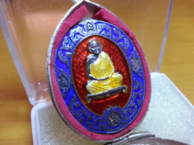 เหรียญ ลป.คร่ำ วัดวังหว้า เนื้อเงินลงยารุ่นไตรมงคล ตอกโค๊ตกรรมการ+ตลับเงินพร้อมใช้