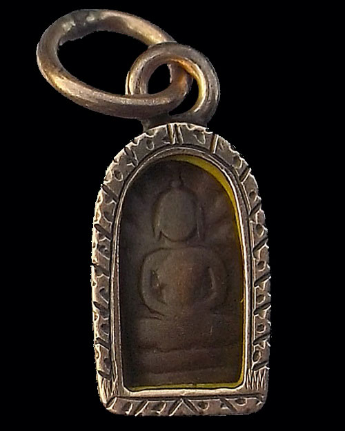 1 ใน 5 เบญจพระปรกเมืองไทย  พระนาคปรกใบมะขาม สมเด็จพระพุฒาจารย์ (นวม) บล็อกไม่แตก เลี่ยมนาค 9500 -