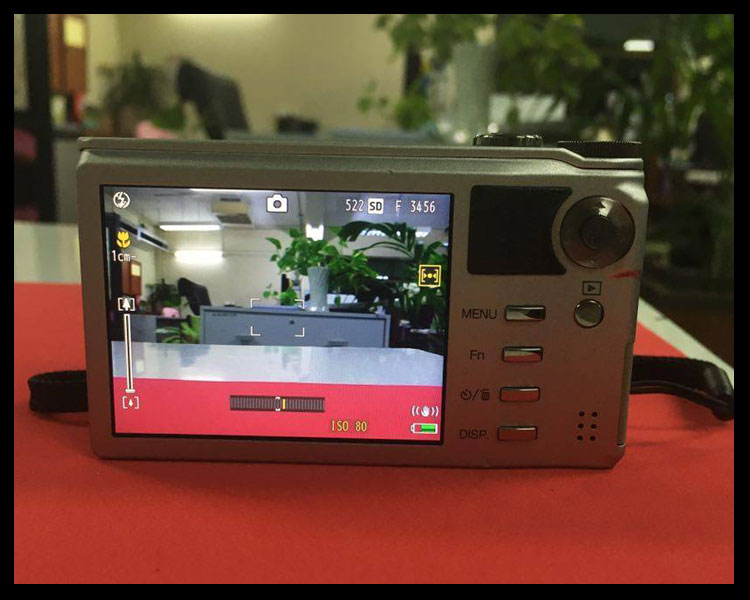 กล้องถ่ายภาพพระเครื่อง RICOH CX1 สุดยอดมาโคร 1 ซม.