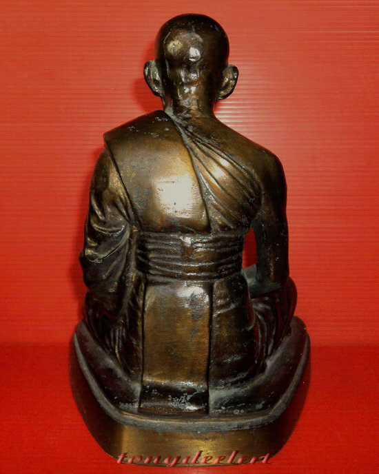 รูปหล่อบูชาหลวงพ่อทา วัดพะเนียงแตก จ.นครปฐม สวยมากค่ะ