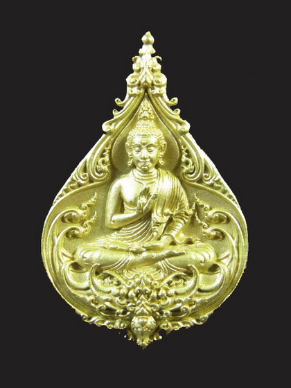 พระพุทธประทานพร ที่ระลึกงานยกพระธาตุ เกรด ๕ เนื้อทองเหลืองพ่นทราย อุปกรณ์ครบ หมายเลข 6959