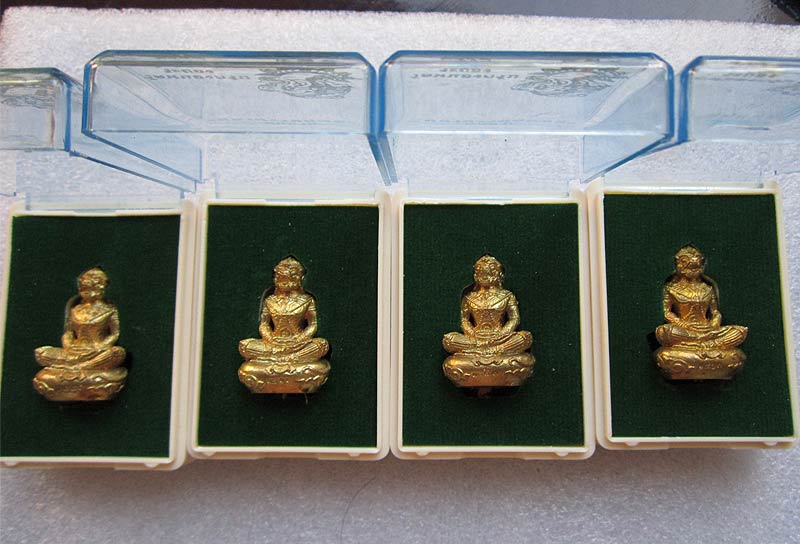 หนุมานมหาปราบคุมพล เนื้อทองระฆังก้นอุดผงพรายกุมาร+พลอยเสก+จีวร+เกศา หลวงพ่อสาคร