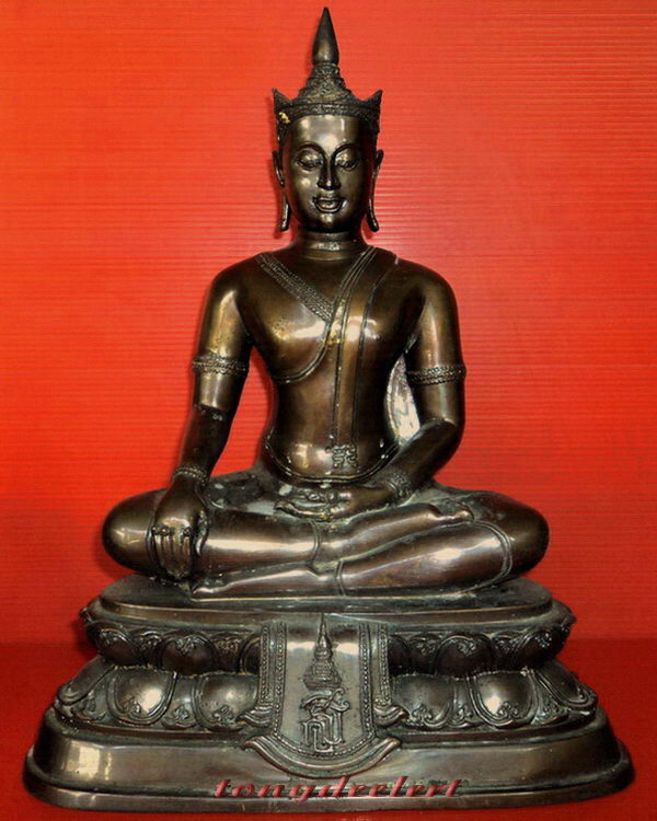 พระพุทธรูปบูชาสธ. รวมดวงใจเพื่อสายใจไทย วัดป่าชัยรังสี ทรงเทริด สวยมากค่ะ