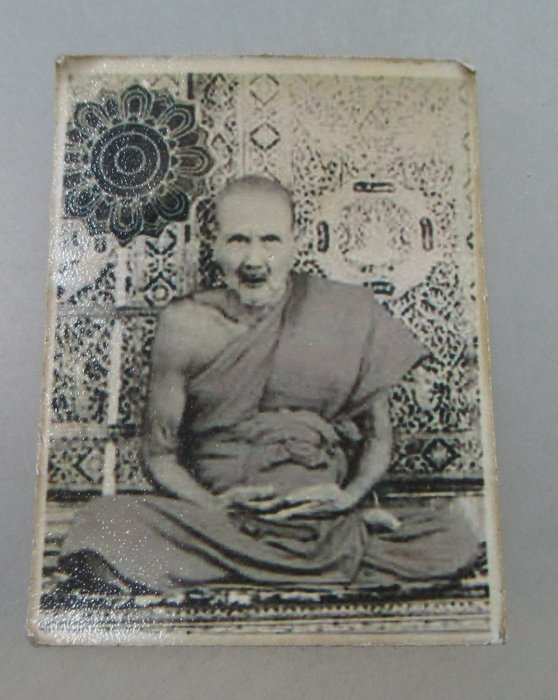20 B รูปหลวงปู่เผือก วัดกิ่งแก้ว จ สมุทรปราการ หลังยันต์