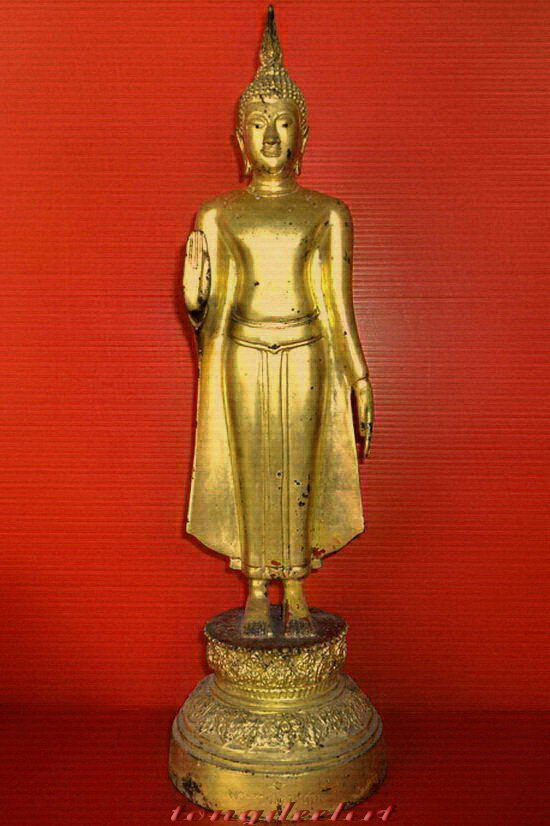 พระบูชาพระร่วงโรจนฤทธิ์ วัดพระปฐมเจดีย์ จ.นครปฐม ปิดทองทั้ง องค์สวยมากค่ะ