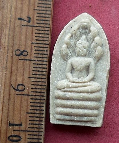 วัดใจเริ่ม 10 บาท กับ พระเนื้อผง ....AG246