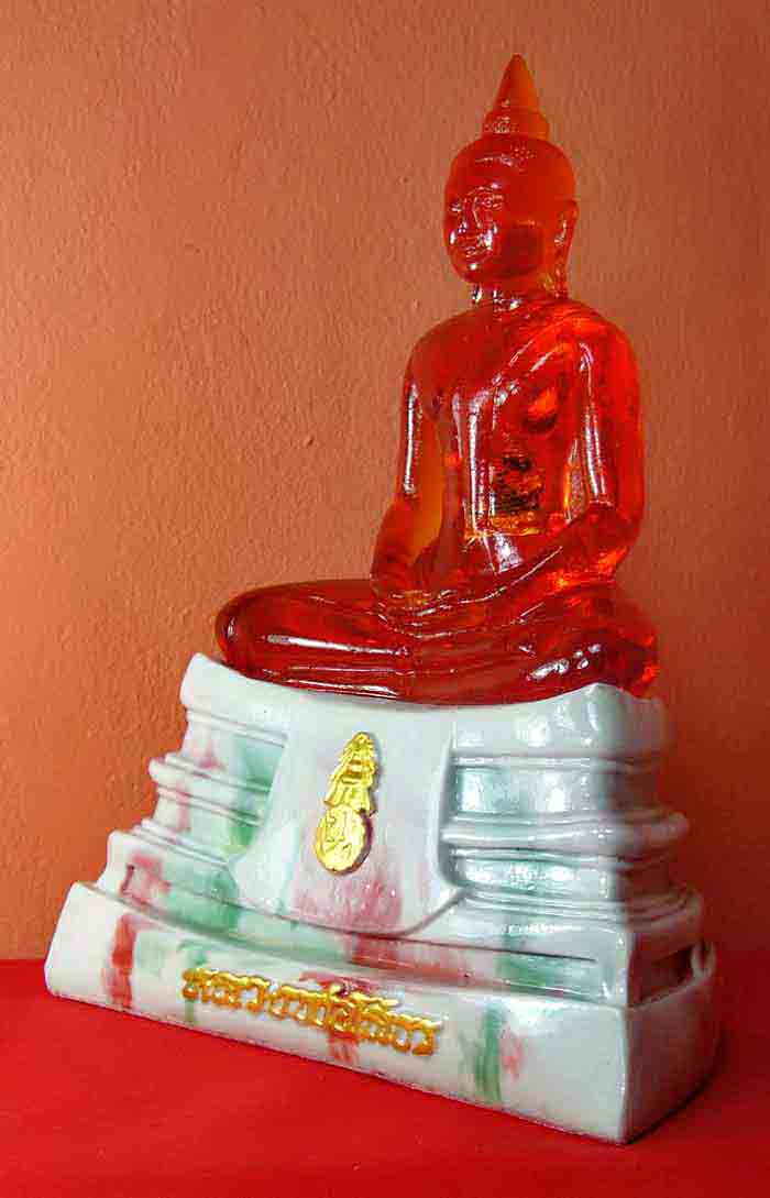 ***พระบูชาพระพุทธโสธร ขนาดหน้าตัก ๕ นิ้ว พระบูชาพระพุทธโสธร ขนาดหน้าตัก ๕ นิ้ว เนื้อเรซิ่นใสสีส้มพระ