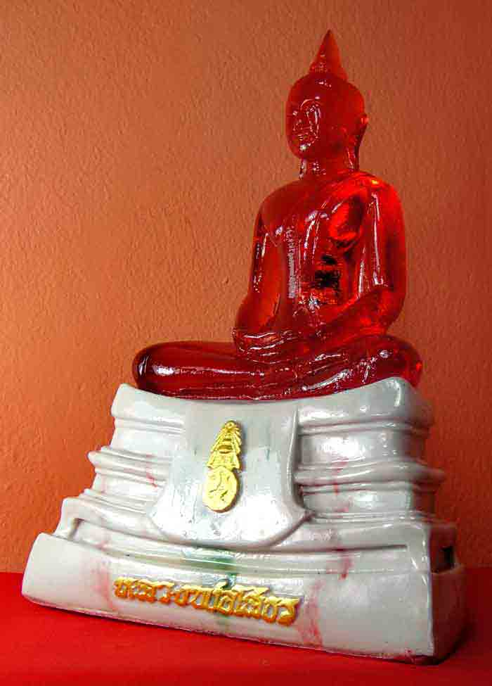 ***พระบูชาพระพุทธโสธร ขนาดหน้าตัก ๕ นิ้ว พระบูชาพระพุทธโสธร ขนาดหน้าตัก ๕ นิ้ว เนื้อเรซิ่นใสสีแดง พร