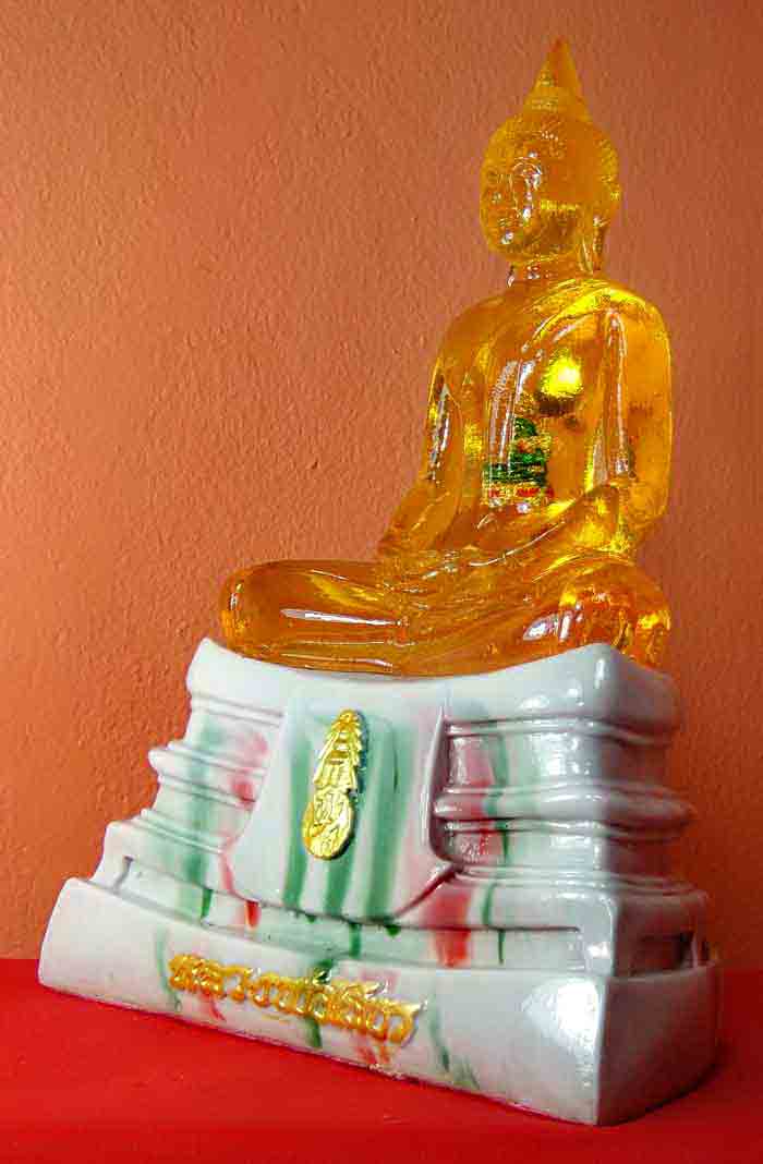 ***พระบูชาพระพุทธโสธร ขนาดหน้าตัก ๕ นิ้ว พระบูชาพระพุทธโสธร ขนาดหน้าตัก ๕ นิ้ว เนื้อเรซิ่นใสสีเหลือง