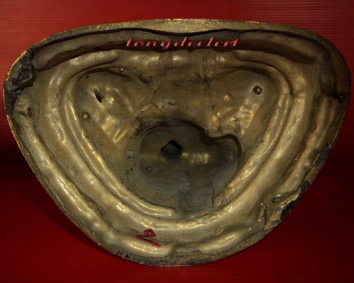 รูปหล่อบูชาหลวงพ่ออุตตมะ วัดวังก์วิเวการาม จ.กาญจนบุรี รุ่นอายุ 90 ปี ปิดทอง สวยมากค่ะ