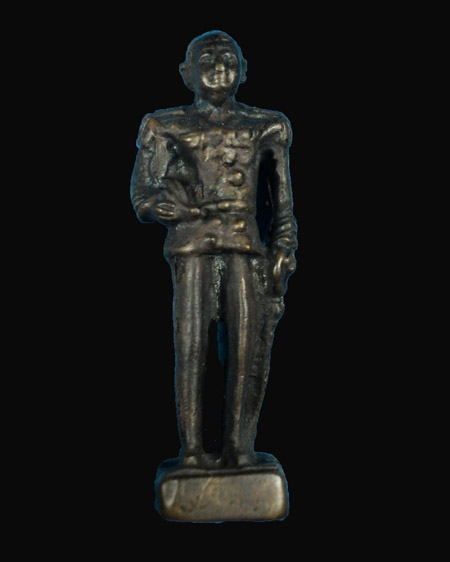 รูปหล่อยืน  เสต็จเตี่ยกรมหลวงชุมพร  ปากน้ำตะโก ปี 2530