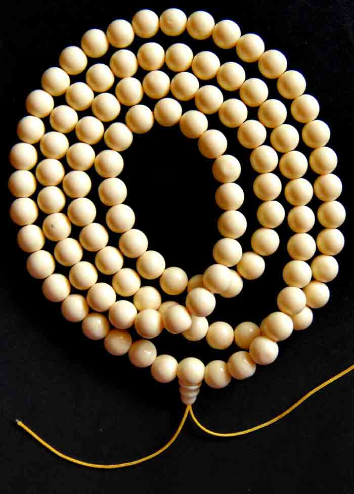 ..! เคาะเดียว สร้อยประคำ 108 เม็ดเรซิ่นลายกระดูก ขนาดเม็ด 10 มิล ยาว 40 นิ้ว