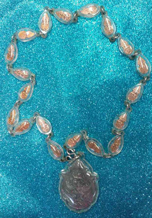 นารายณ์ทรงครุฑ พร้อมสร้อยเหรียญปรกโพธิ์ เลี่ยม 19 องค์