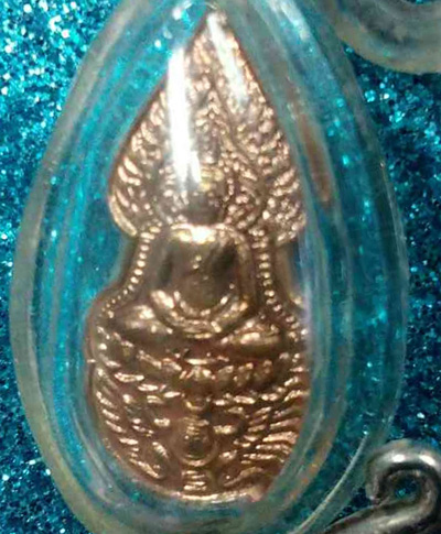 นารายณ์ทรงครุฑ พร้อมสร้อยเหรียญปรกโพธิ์ เลี่ยม 19 องค์