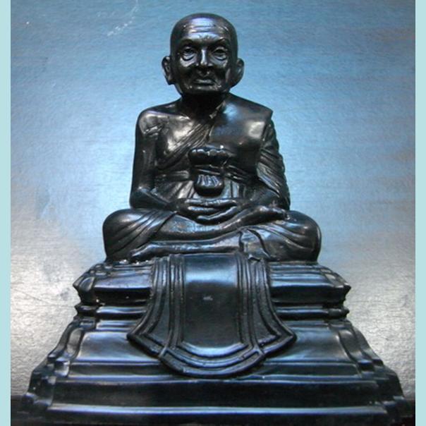 พระบูชาเสาร์ 5 เนื้อโลหะรมดำหลวงพ่อทวด วัดห้วยมงคล ประจวบฯ ฐาน 5 นิ้ว