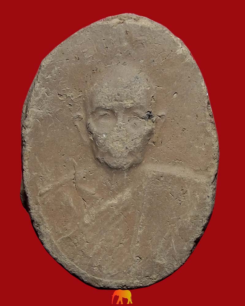 พระเนื้อดิน รูปเหมือนหลวงปู่ดุลย์ วัดบูรพาราม พระนวะกะสร้าง ปี 24 หายากมากๆครับ(รหัส 1012)