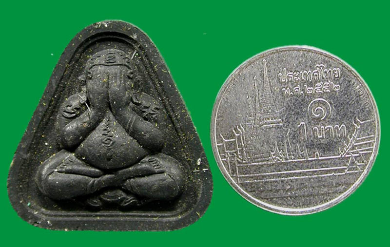 พระปิดตาโสฬสมหาพรหม เนื้อผงคลุกรัก ฝังตระกุดเงิน ปี 54 หลวงพ่อสาคร .....เคาะแรก