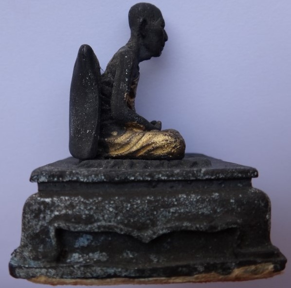 บูชาหน้ารถ หลวงพ่อเกษม ปี35 เคาะเดียว