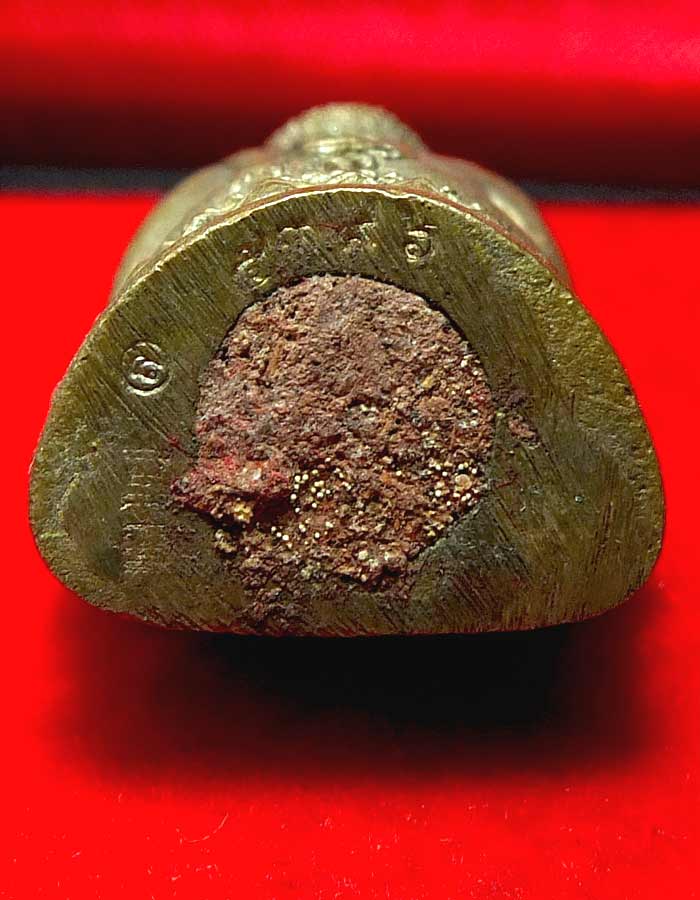 พระสังกัจจายรุ่น"รับทรัพย์" เนื้อทองสำริด ก้นอุดผงพรายกุมาร หลวงพ่อสาคร วัดหนองกรับ 