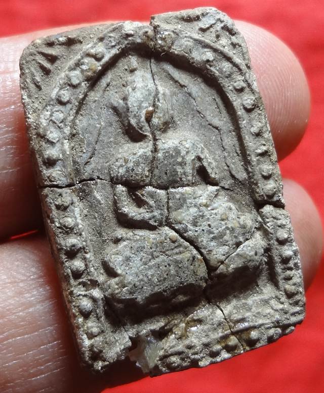  พระกรุท้ายตลาดครับ