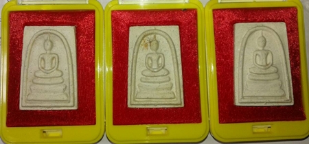 เก็บก่อนแรง..!!สมเด็จวัดระฆัง รุ่น 214 ปีเกิด พิมพ์นิยม เกศทะลุซุ้ม  3 องค์ หลวงปู่หมุนร่วมเสก###1