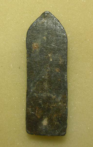 พระลีลาข้างเม็ด หลังลายผ้า หลวงพ่อครื้น วัดสังโฆ สุพรรณบุรี