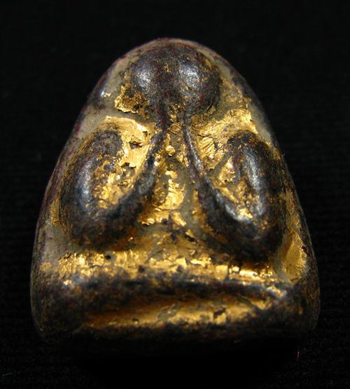 พระปิดตา เนื้อหามวลสารดี สวยไม่ทราบที่ครับ