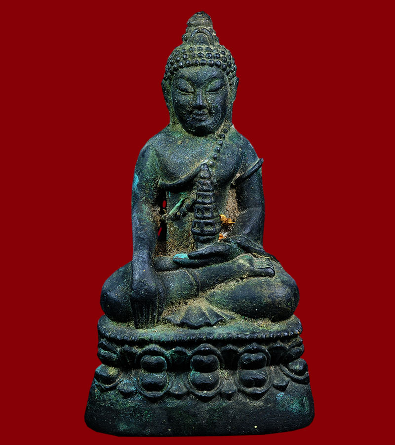 พระกริ่งมังกรทอง วัดสุทัศน์เทพวราราม กรุงเทพฯ ขนาดบูชาตั้งหน้ารถ หน้าตัก ๑.๕ นิ้ว สูง ๓ นิ้ว  