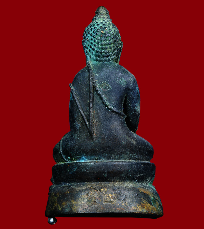 พระกริ่งมังกรทอง วัดสุทัศน์เทพวราราม กรุงเทพฯ ขนาดบูชาตั้งหน้ารถ หน้าตัก ๑.๕ นิ้ว สูง ๓ นิ้ว  