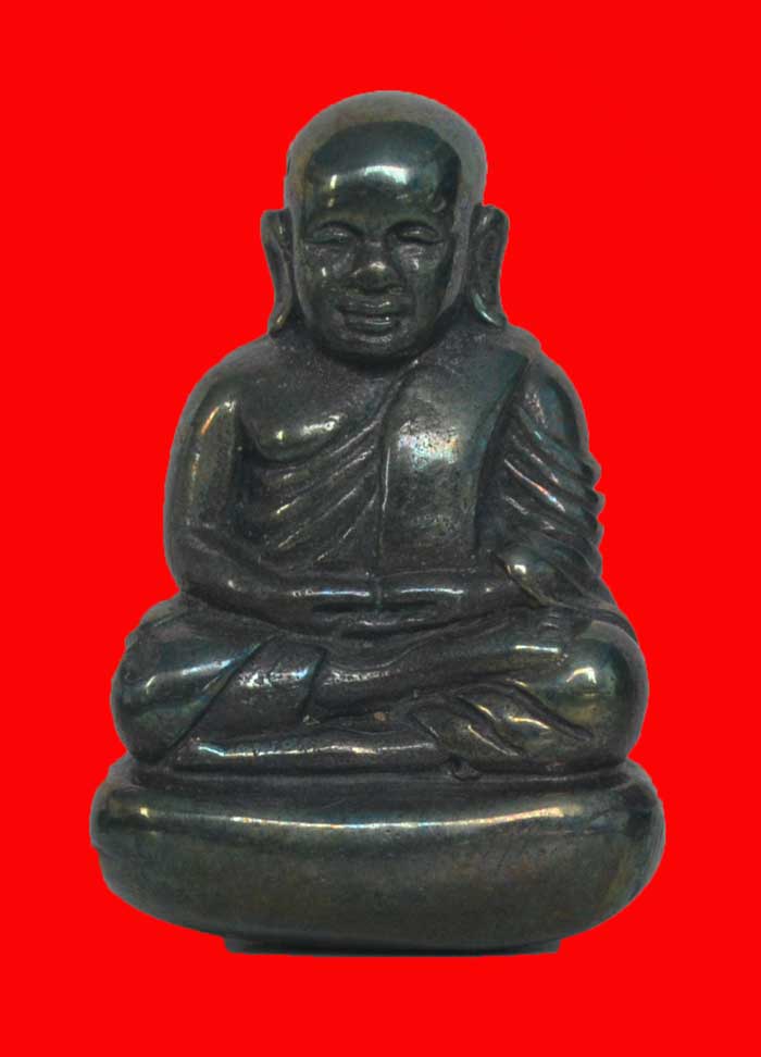 หลวงพ่อเงิน รุ่นกองทุน 53 พิมพ์นิยมเบ้าทุบ เนื้อเมฆสิทธิ์ กรรมการ หมายเลข 444