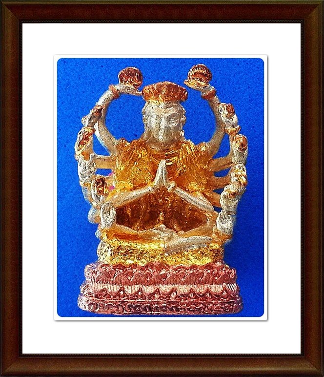 รูปหล่อเจ้าแม่กวนอิม พันกร