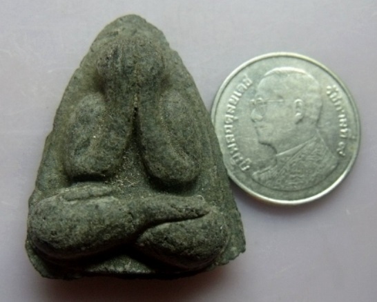 **วัดใจ**พระปิดตาเนื้อผงว่าน เก่าๆ ไม่ทราบที่ สวยๆ**เชิญชมครับ