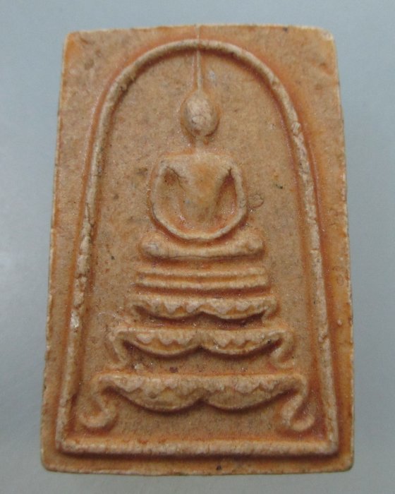 20 B  พระสมเด็จฐานสิงห์ ไม่ทราบที่ครับ