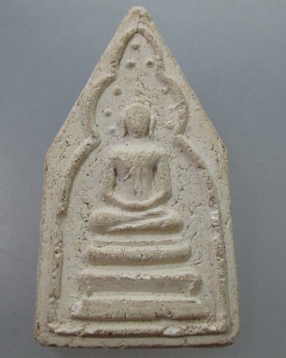 พระเนื้อผงไม่ทราบที่ครับ เนื้อสวยครับ