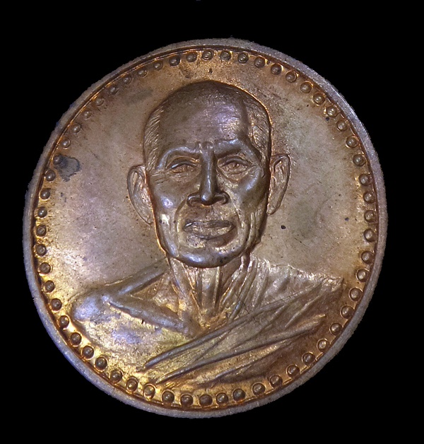  สามองค์ครับ ปิดตา 2 เหรียญ 1 ครับ