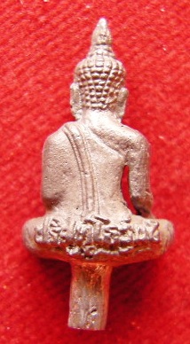 พระยอดธง รุ่น 5 ท้ายิง หลวงพ่อคูณ วัดบ้านไร่ เนื้อตะกั่วเถื่อน ไม่่มีโค๊ด จมูกโด่ง เก็บรักษาเดิมๆ