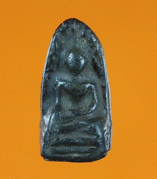 พระรอดครูบากองแก้ว(กรุวัดมหาวัน ลำพูน) เนื้อดำอมเขียว