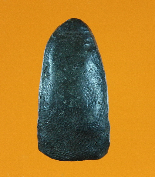 พระรอดครูบากองแก้ว(กรุวัดมหาวัน ลำพูน) เนื้อดำอมเขียว