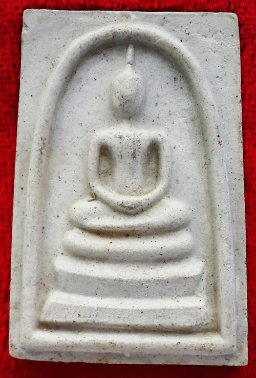 พระสมเด็จวัดระฆัง รุ่น ๒๑๔ ปีเกิด พิมพ์ใหญ่นิยม เกศทะลุซุ้ม สร้างปี พ.ศ. ๒๕๔๕ พร้อมกล่องเดิมครับ