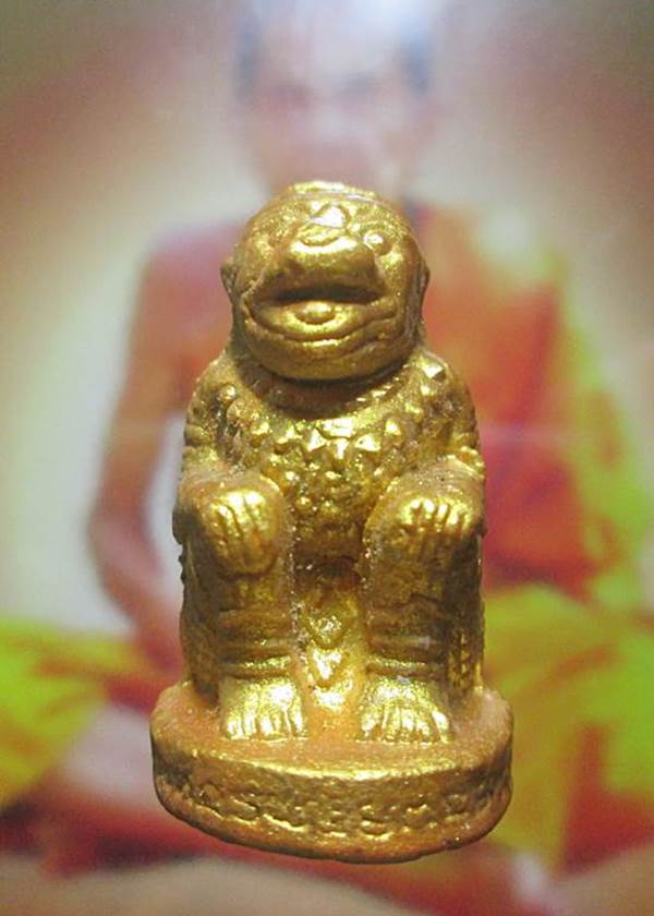 หนุมานชมพูนุช หลวงปู่หมุนวัดทรัพย์ลำใย. เนื้อนิยมทาทองสภาพสวย