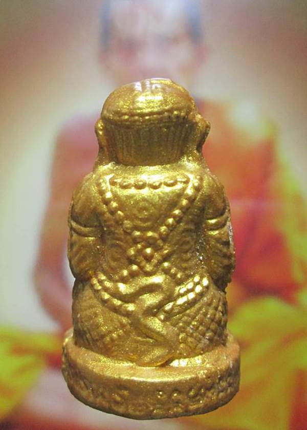 หนุมานชมพูนุช หลวงปู่หมุนวัดทรัพย์ลำใย. เนื้อนิยมทาทองสภาพสวย