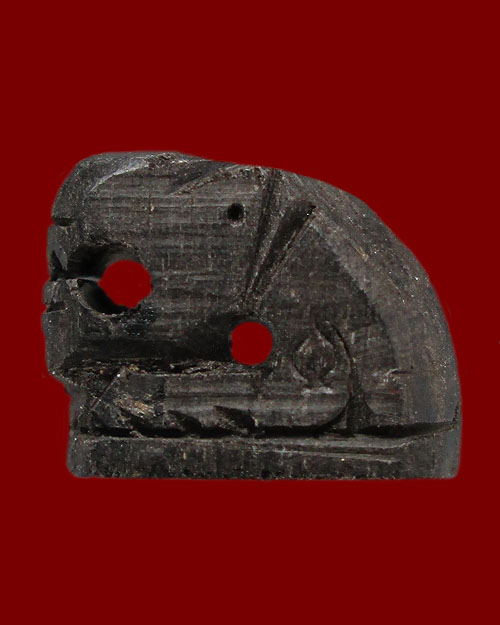 พญาเสือดำ หลวงปู่หงษ์ พรหมปัญโญ วัดเพชรบุรี จ.สุรินทร์ รุ่น ไตรมาส"ดี๊ ดี" อธิษฐานจิตไตรมาส ปี ๒๕๔๓