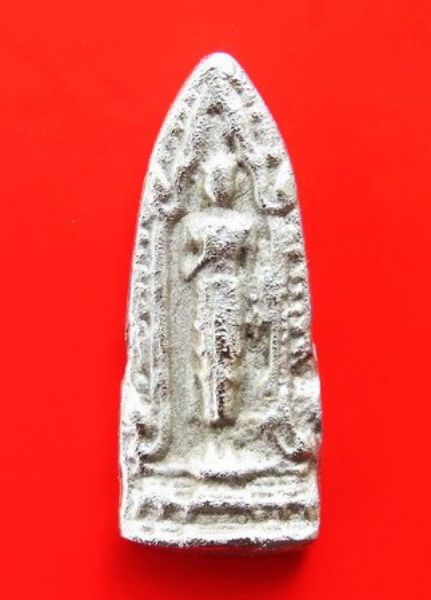 พระปรอทแม่ซื้อยุคแรก หลวงปู่ละมัย สวนป่าสมุนไพร จ.เพชรบูรณ์ หลังพรายปรอทขึ้นชัดเจนดูง่ายครับ 