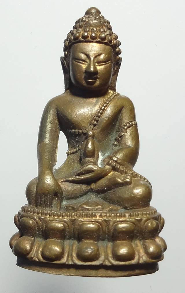 : พระกริ่งจีนตั๊กม้อ(สองแผ่นดิน) วัดกวงซิ่ว เมืองกวงโจวฯ สร้าง ปี 2537 เนื้อทองมาฬ่อ