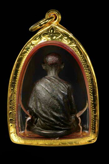 รูปหล่อก้นหนูเนื้อนวะ ปี 18 หลวงพ่อเกษม เขมโก