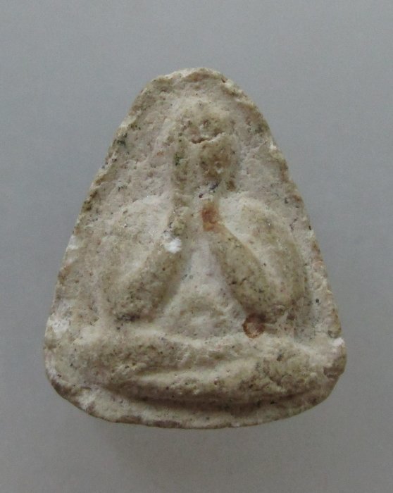 20 B พระปิดตาไม่ทราบที่ครับ