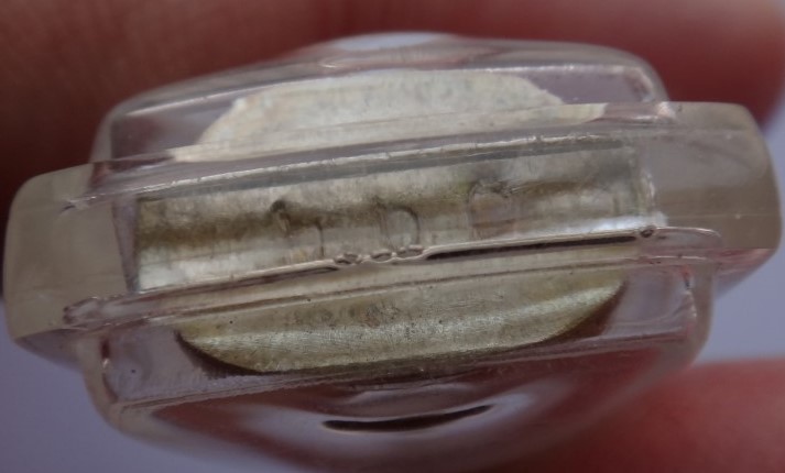 พระชัยวัฒน์เพชรกลับเนื้อสำริดครอบก้นเงินหลวงปู่หงษ์ วัดเพชรบุรี เคาะเดียว