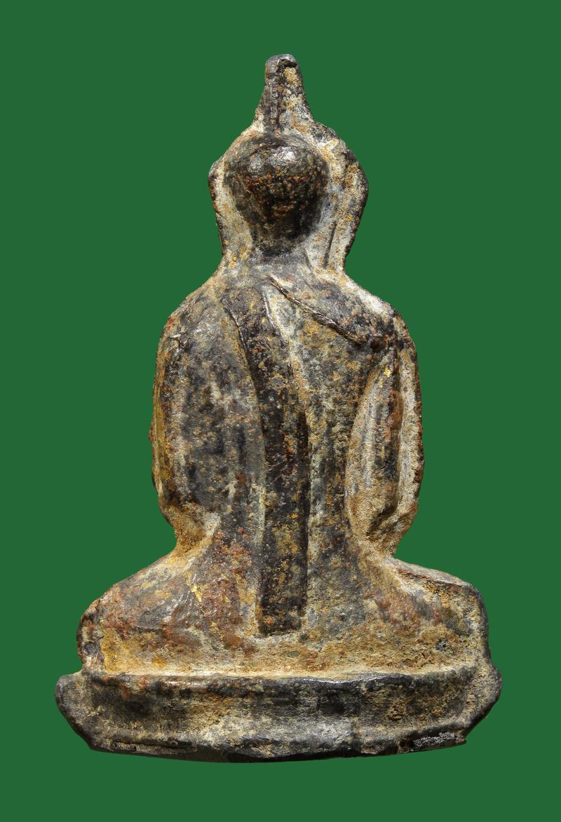 พระยอดธง เนื้อชินสนิมแดง  ลงทองในกรุ  พระฟอร์มสวย 