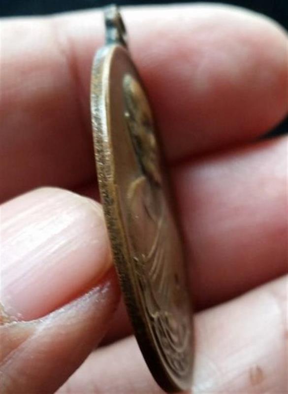 หลวงปู่ คร่ำ วัดวังหว้า วัดใจ ตามภาพ